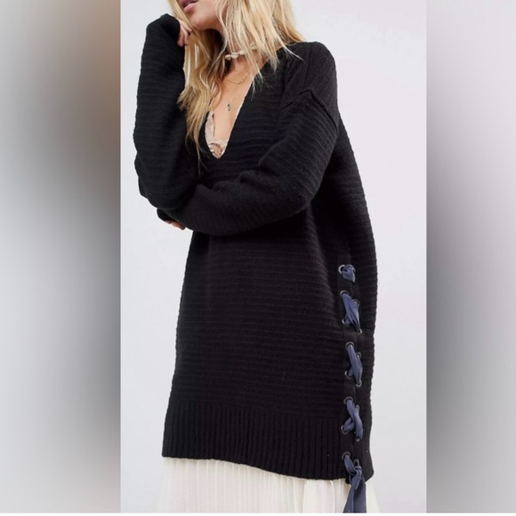 Free People Sweaters - NWT Free People Black Side Tie Lace Up Ribbed Chenille Crochet Oversize Sweater